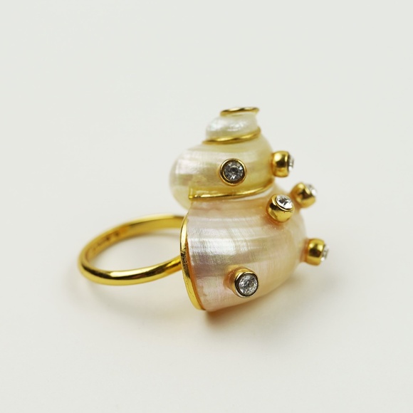 New JCREW Size 8 Seashell Ring with Crystals in Gold and Pearl $49 CG714 - Picture 5 of 6